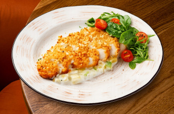Грудка цыпленка с цукини и картофелем