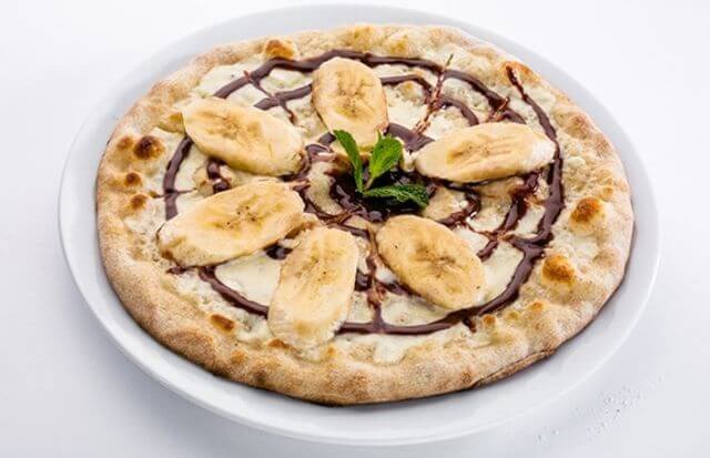 Пицца с шоколадом и бананом 24 см