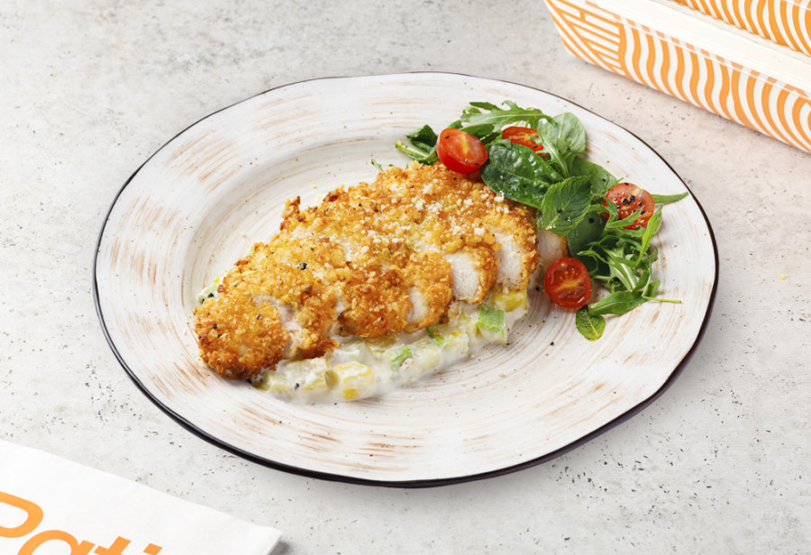 Грудка цыпленка с цукини и картофелем