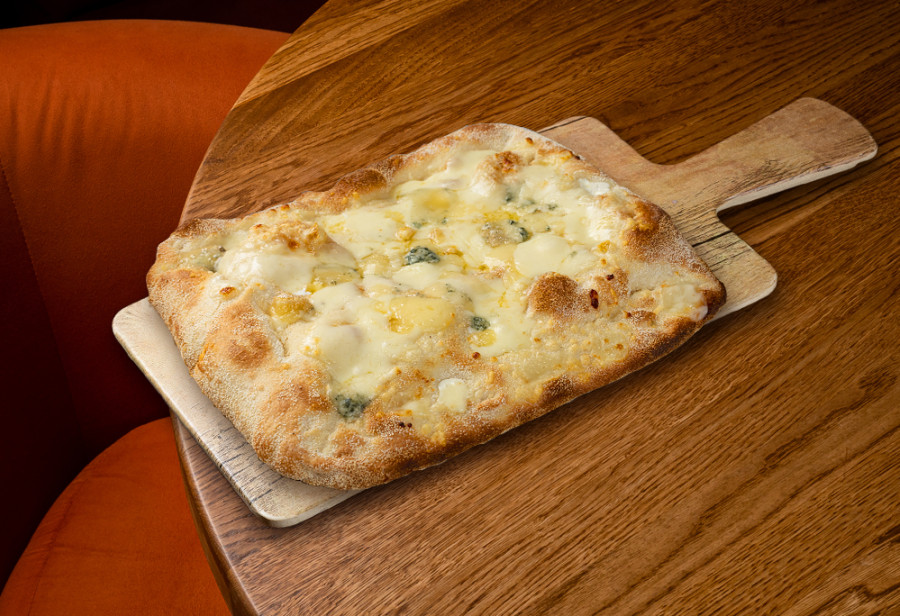 Пиццета Кватро Формаджи